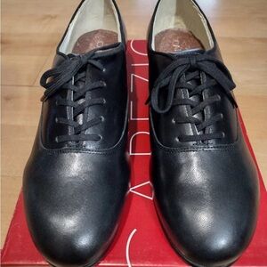 Capezio K360 Tap Shoes